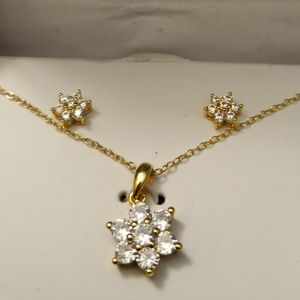 Giani Bernini 18k/ss necklace and earrings flower set